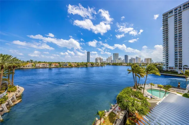 $12,000 | 19925 Northeast 39th Place, Unit 402, Aventura, FL 33180