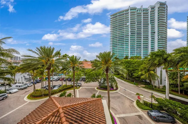 $12,000 | 19925 Northeast 39th Place, Unit 402, Aventura, FL 33180