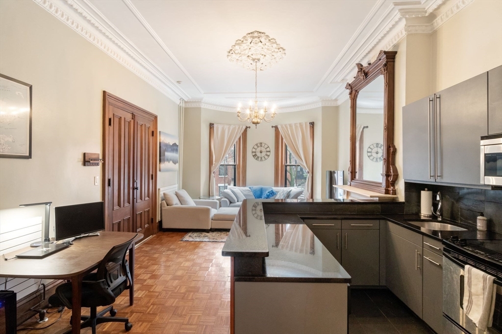 129 Pembroke Street, Unit 2 Boston, MA 02118 - Photo 1 of 1