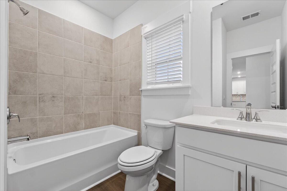351 Calm Water Way Summerville, SC 29486 - Photo 19 of 51 22-Maddie Breggia - DSC04510