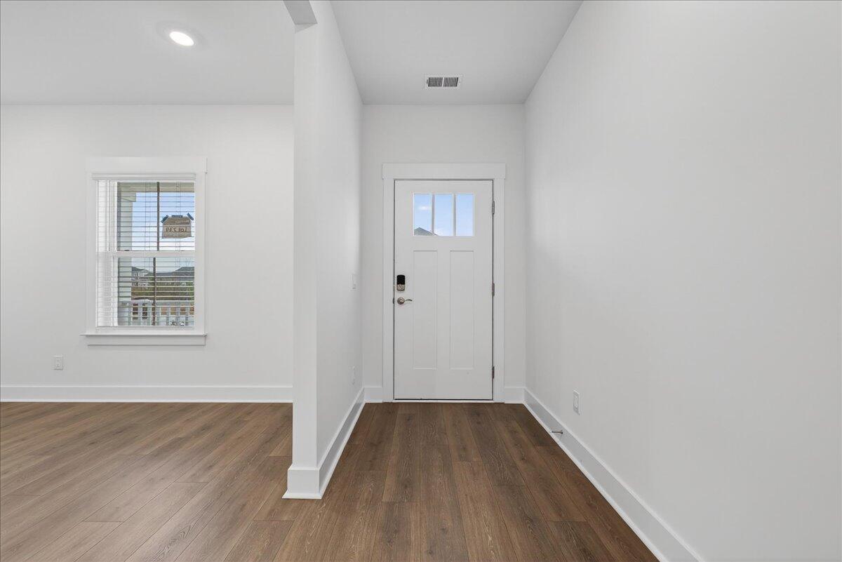 351 Calm Water Way Summerville, SC 29486 - Photo 5 of 51 08-Maddie Breggia - DSC04450
