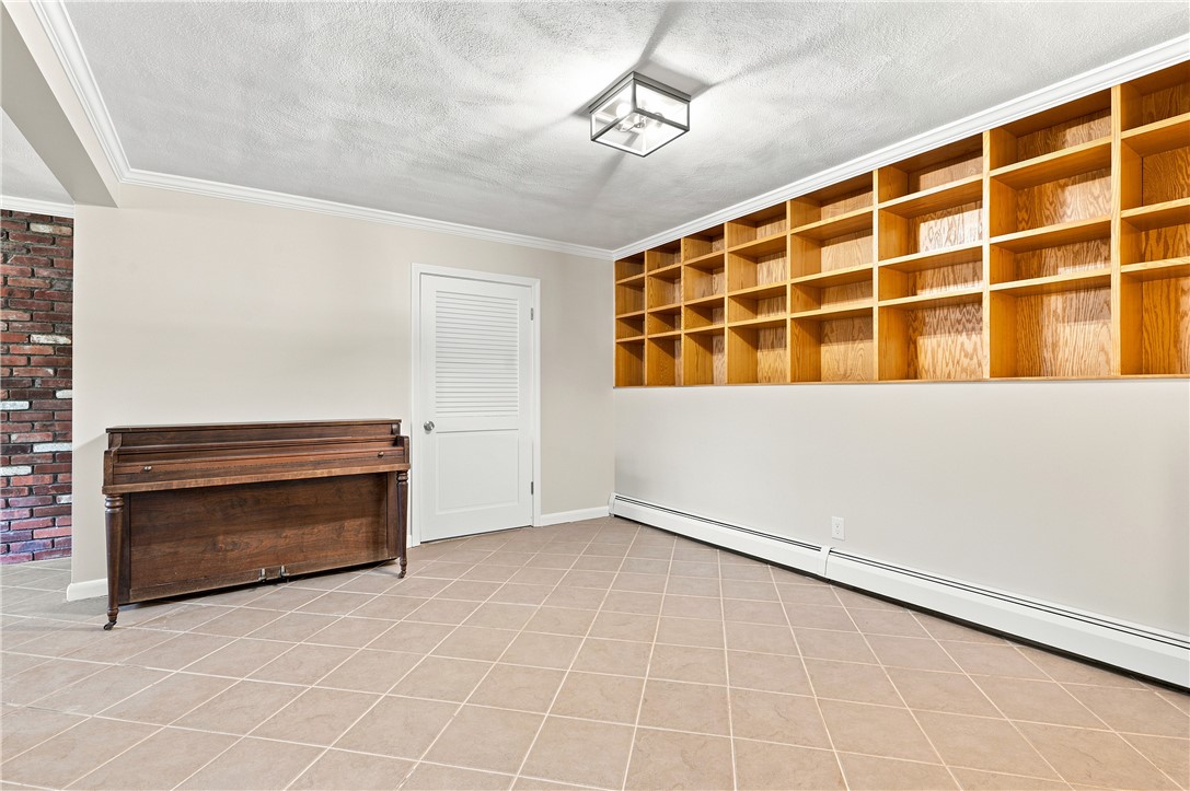 132 Grand View Road East Greenwich, RI 02818 - Photo 14 of 29 Gallery Image 14