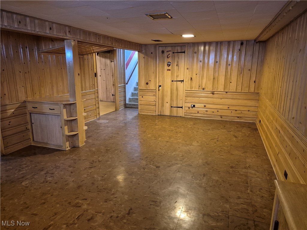 4998 North Barton Road Cleveland, OH 44124 - Photo 12 of 16 Gallery Image 12