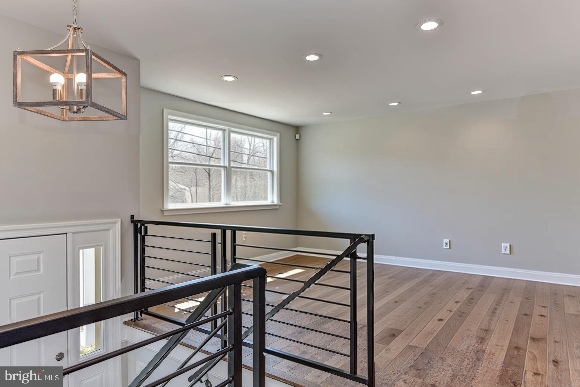 415 Ritchie Parkway Rockville, MD 20852 - Photo 3 of 30