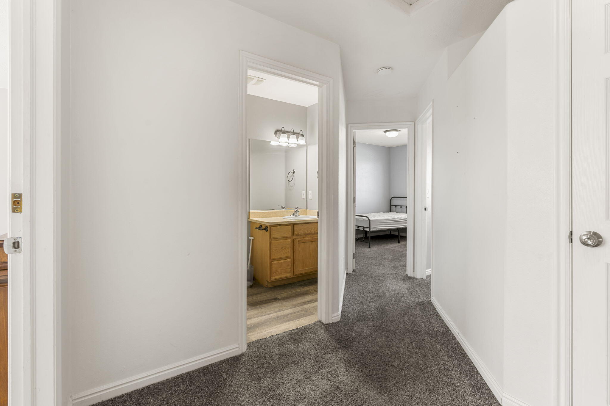 1148 Northfield Road, Unit 78 Cedar City, UT 84721 - Photo 20 of 32 Upstairs Hallway