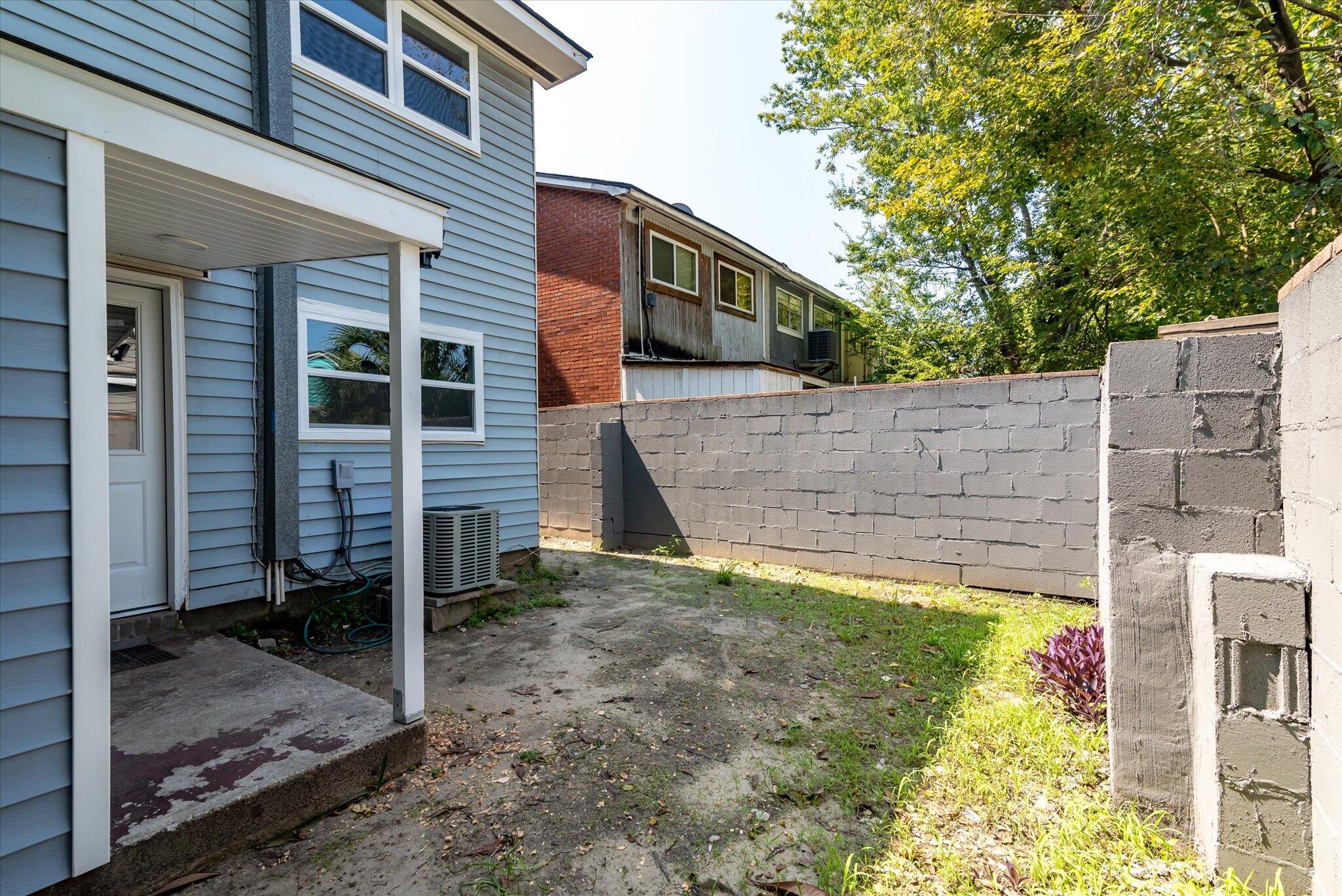 12 Grove Street Charleston, SC 29403 - Photo 19 of 23 60-8 and 10 Grove_e_Charleston-13