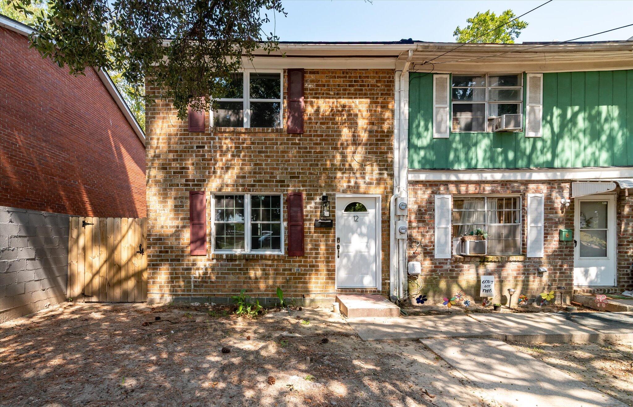 12 Grove Street Charleston, SC 29403 - Photo 22 of 23 64-8 and 10 Grove_e_Charleston-8