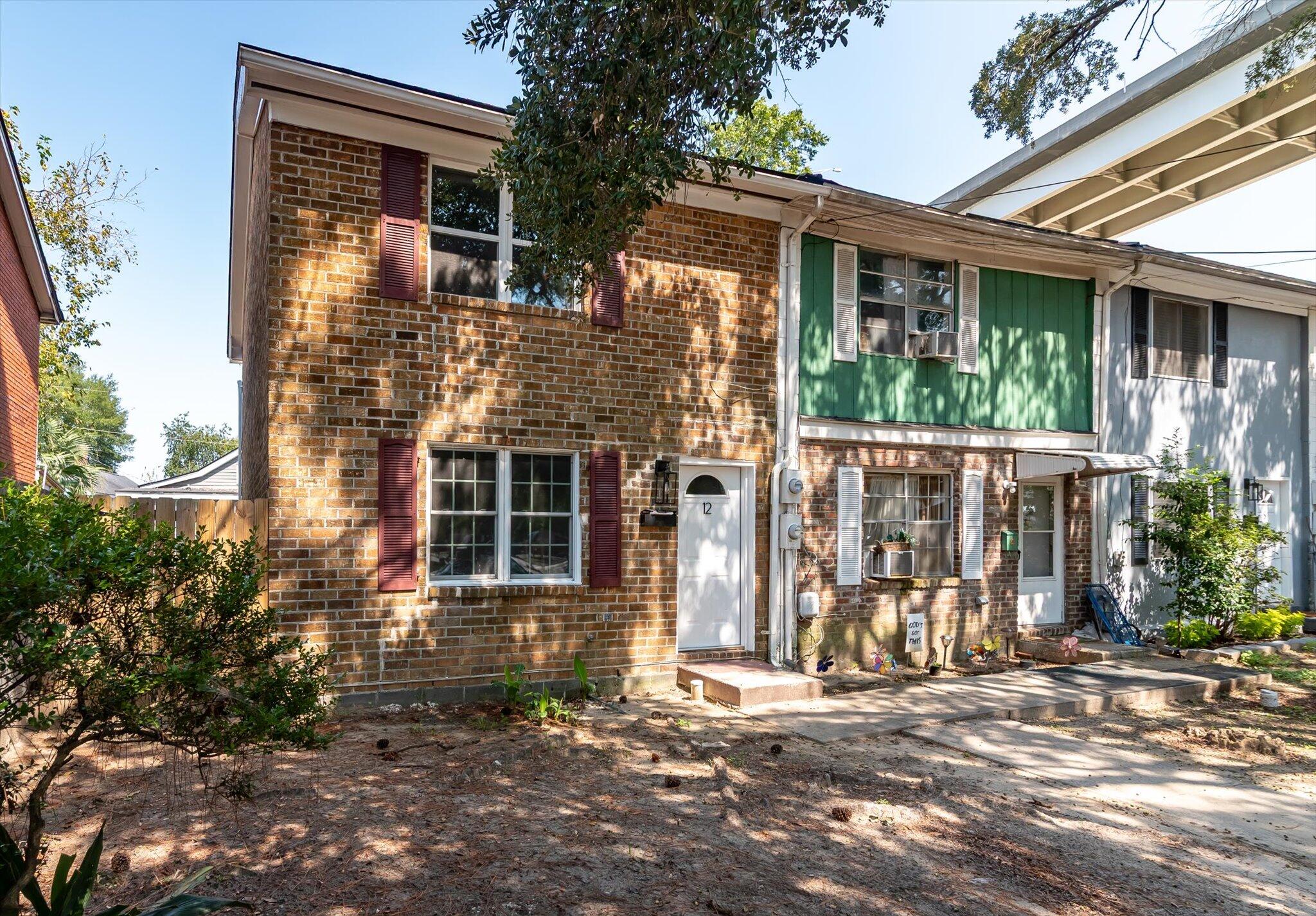 12 Grove Street Charleston, SC 29403 - Photo 23 of 23 65-8 and 10 Grove_e_Charleston-9