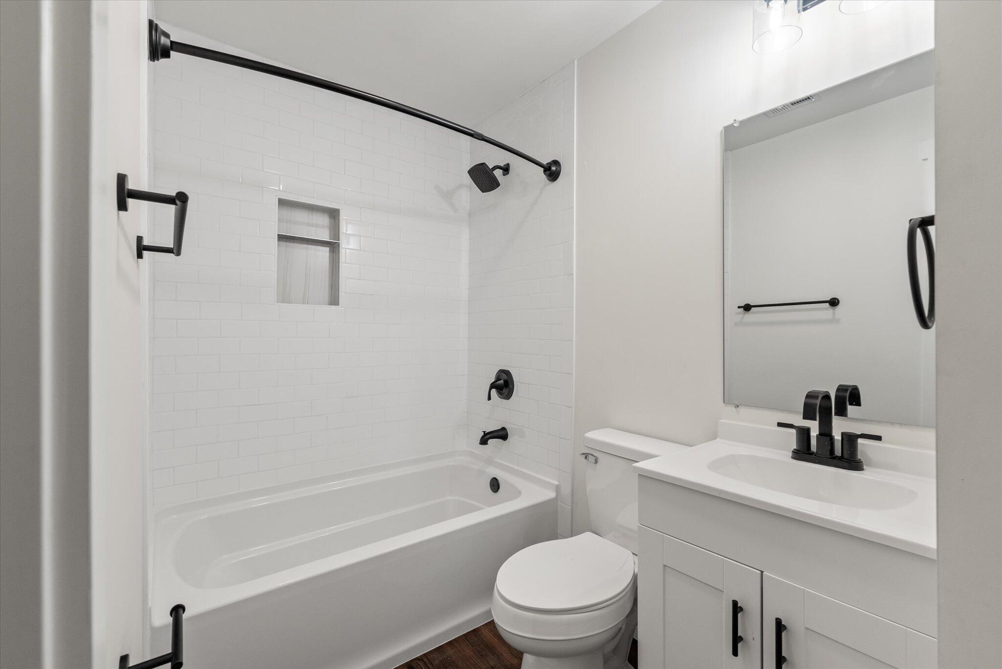 12 Grove Street Charleston, SC 29403 - Photo 9 of 23 50-8 and 10 Grove_Charleston-30