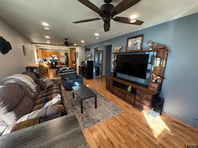 $169,900 | 102 East Jefferson Avenue, Riverton, WY 82501