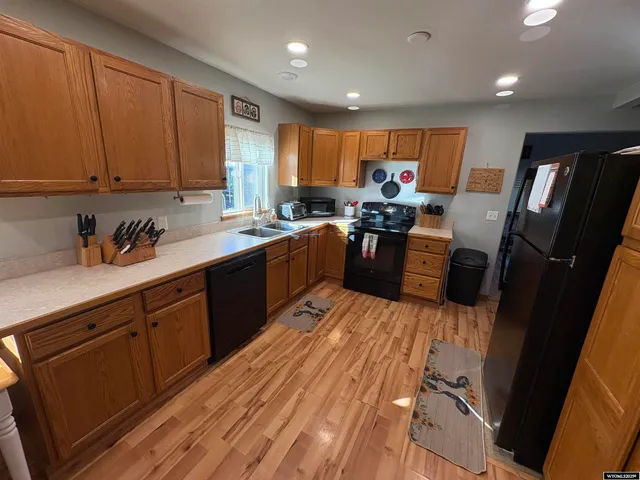 $169,900 | 102 East Jefferson Avenue, Riverton, WY 82501