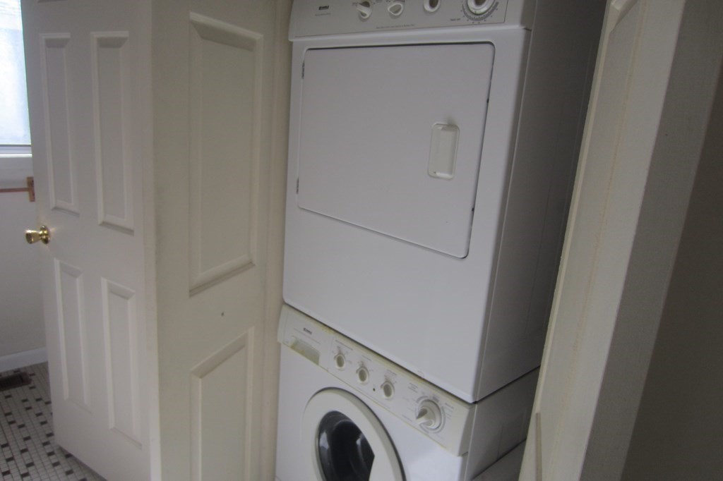 301 Beacon Park Road, Unit 301 Webster, MA 01570 - Photo 17 of 32 Gallery Image 17