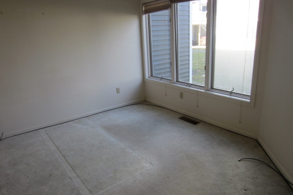 301 Beacon Park Road, Unit 301 Webster, MA 01570 - Photo 22 of 32 Gallery Image 22