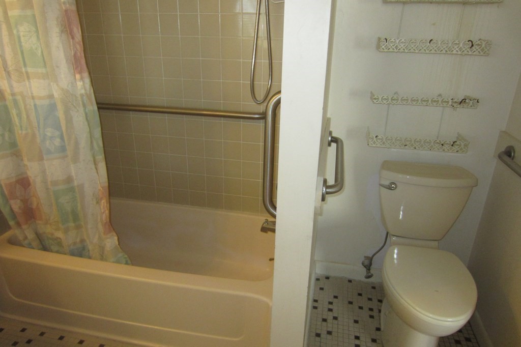 301 Beacon Park Road, Unit 301 Webster, MA 01570 - Photo 24 of 32 Gallery Image 24