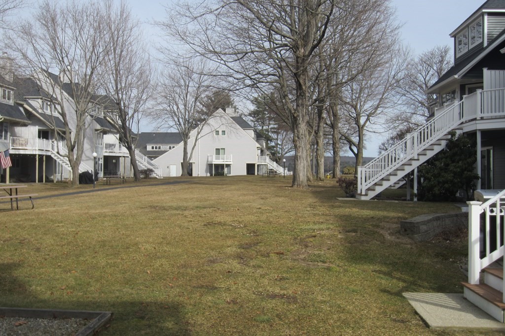 301 Beacon Park Road, Unit 301 Webster, MA 01570 - Photo 29 of 32 Gallery Image 29