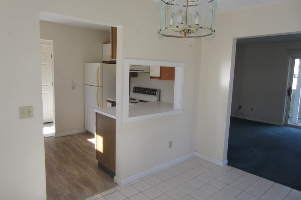 301 Beacon Park Road, Unit 301 Webster, MA 01570 - Photo 9 of 32 Gallery Image 9