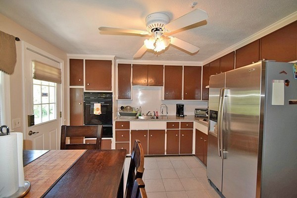 5 Robert Road Randolph, MA 02368 - Photo 6 of 18 Gallery Image 6