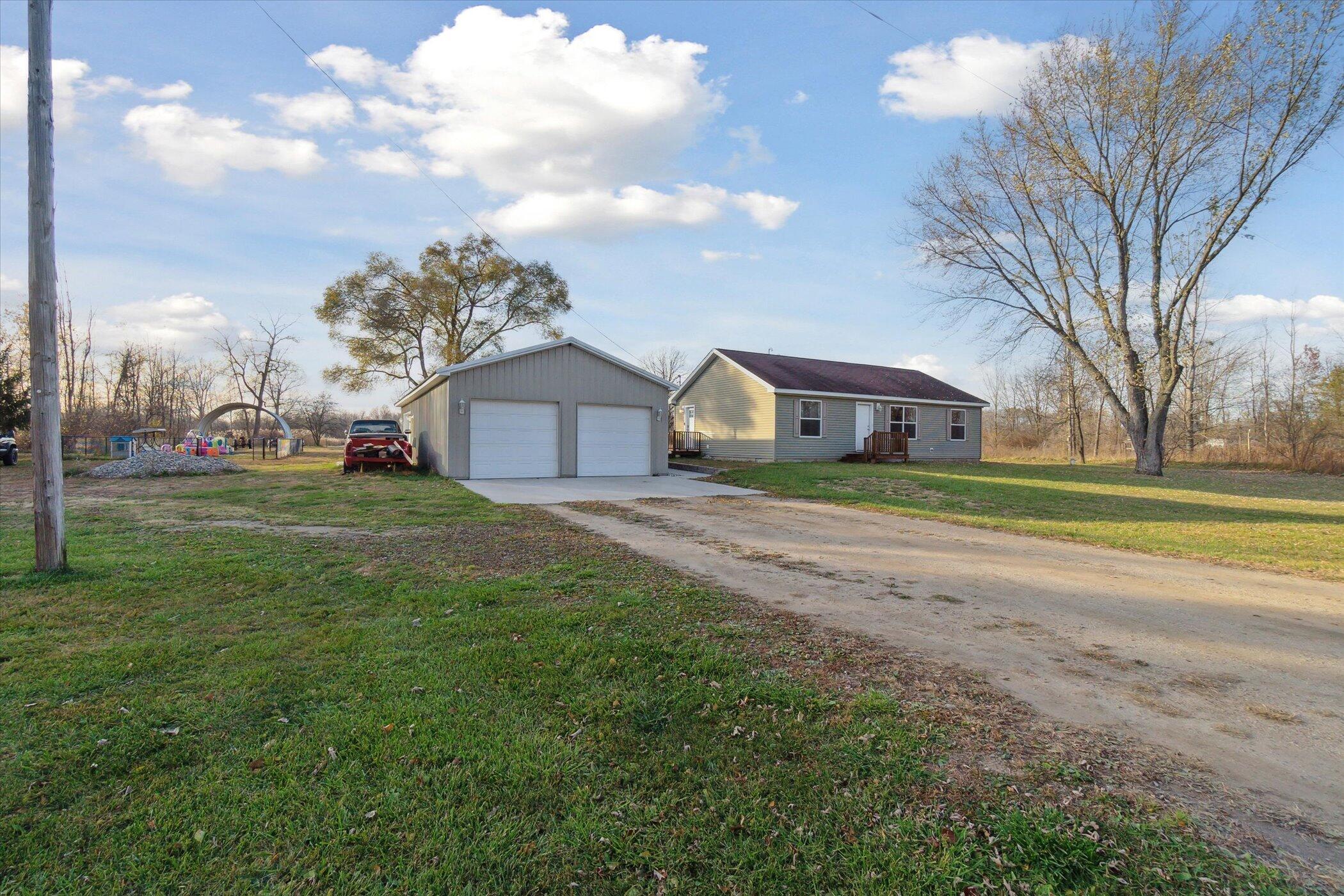 280 South Blackmer Road Crystal, MI 48818 - Photo 2 of 34 02-280-S-Blackmer-Rd-Crystal-MI-48818-Wi