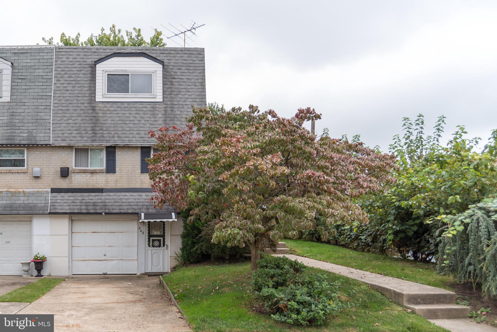 843 Avon Road Philadelphia, PA 19116 - Photo 1 of 33