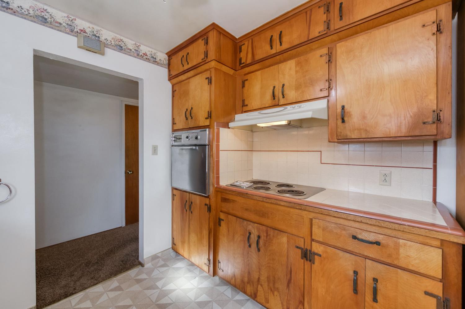 19616 East Parlier Avenue Reedley, CA 93654 - Photo 13 of 39