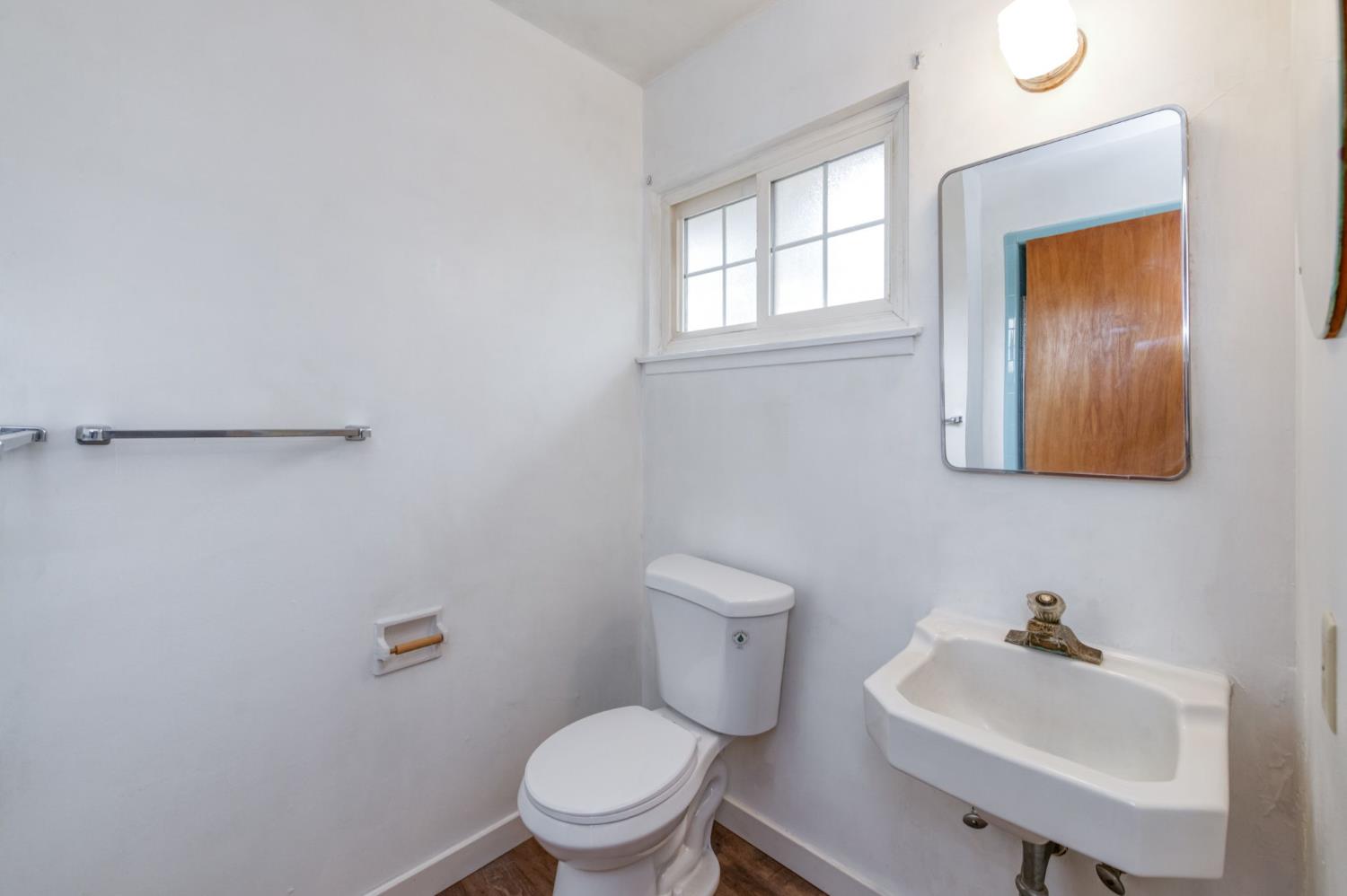 19616 East Parlier Avenue Reedley, CA 93654 - Photo 20 of 39