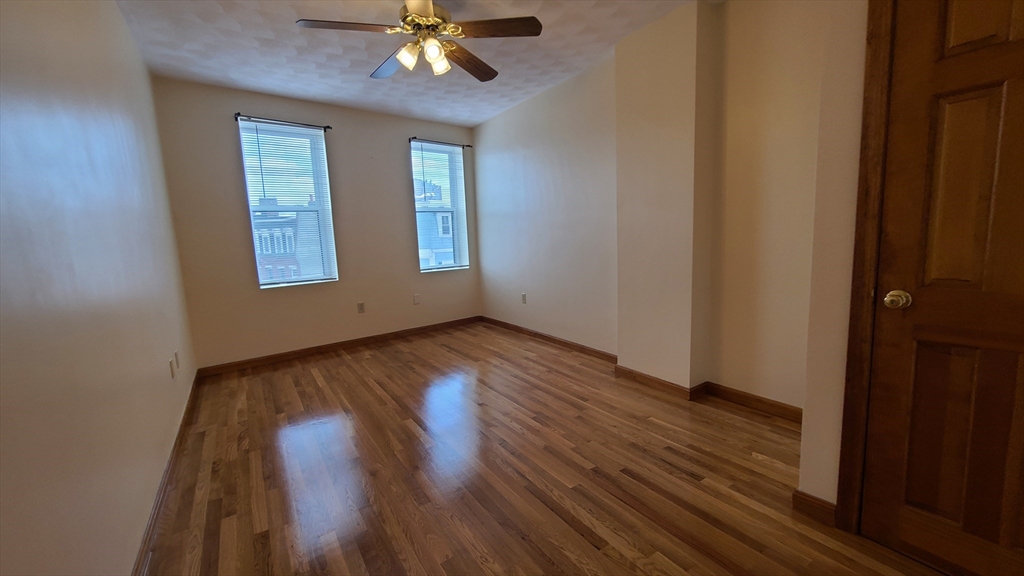 414 Hanover Street, Unit 5 Boston, MA 02113 - Photo 11 of 21
