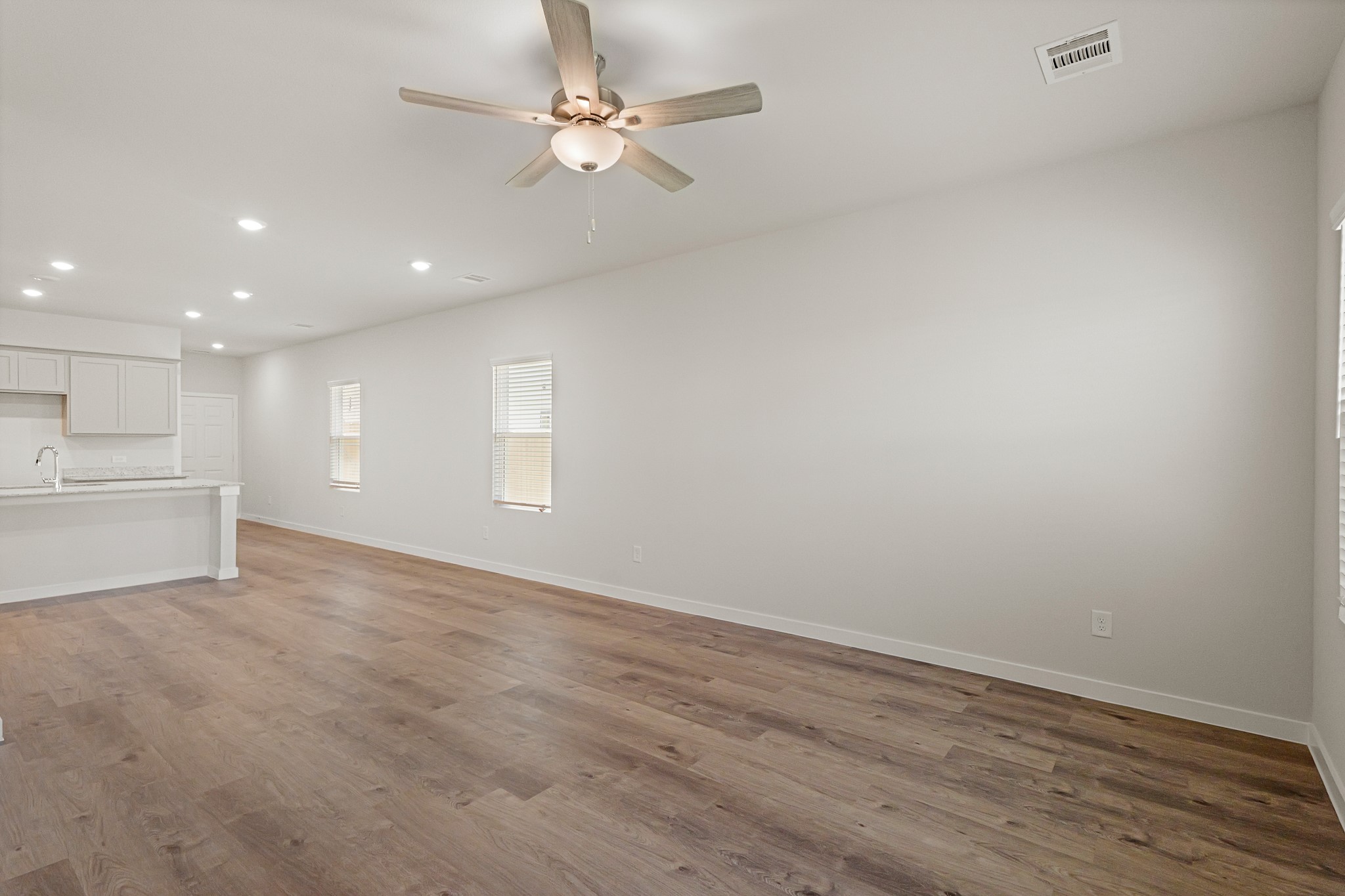 16891 Needlepoint Drive Conroe, TX 77302 - Photo 10 of 35