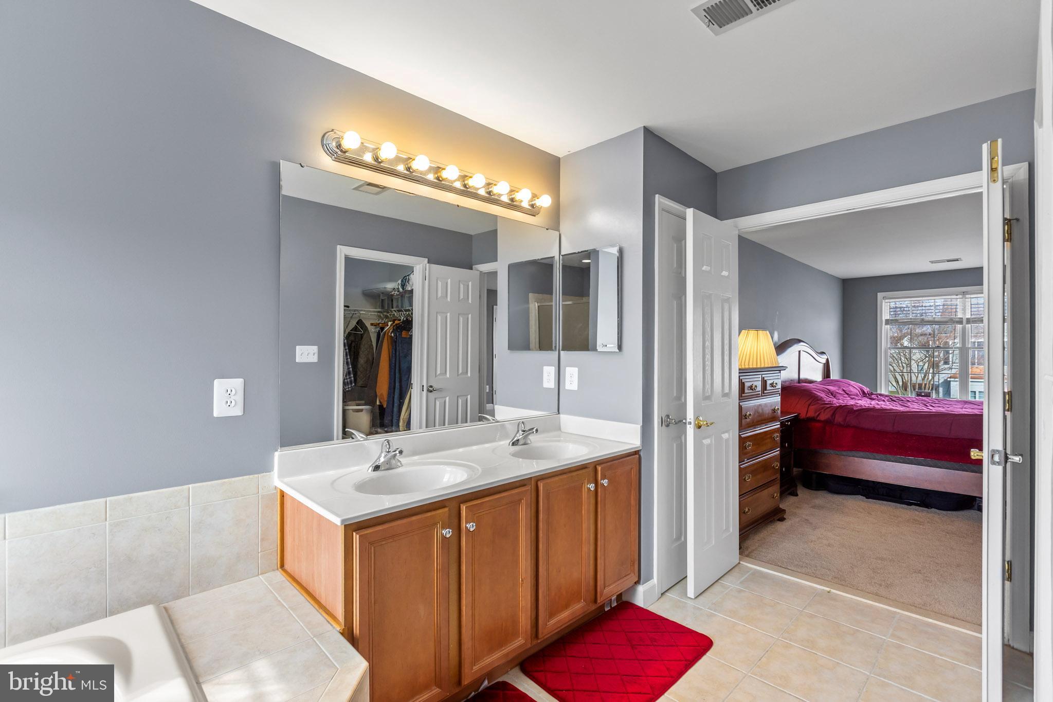 41635 Ferber Court Leonardtown, MD 20650 - Photo 15 of 30 primary bath