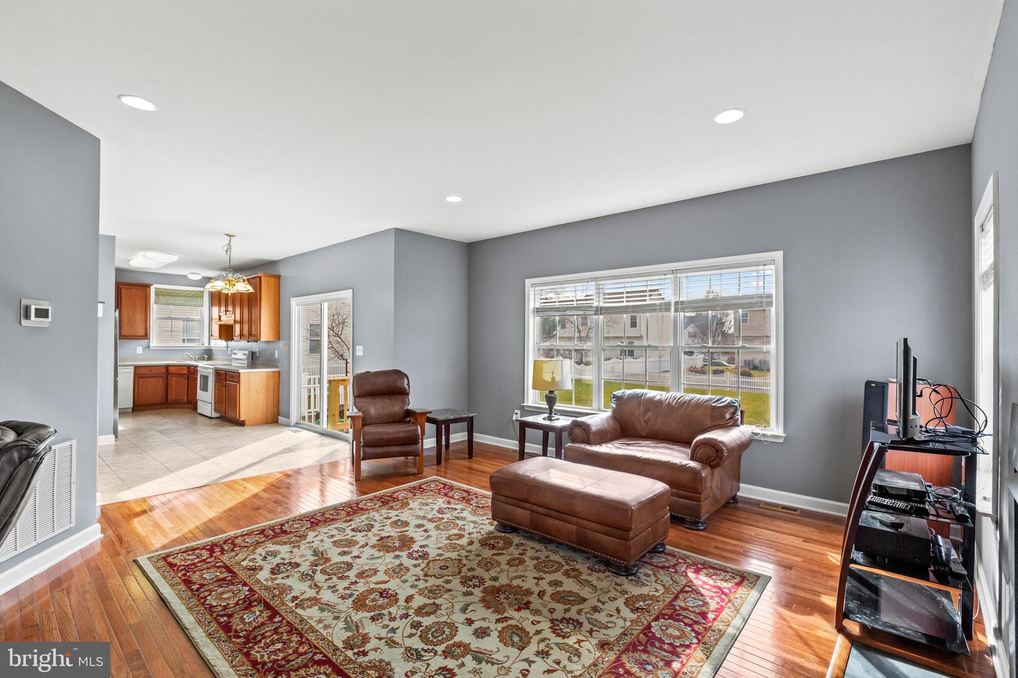 41635 Ferber Court Leonardtown, MD 20650 - Photo 10 of 30 Family room