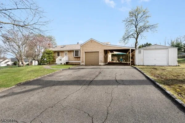 $789,000 | 12 Crestwood Drive, Madison, NJ 07940