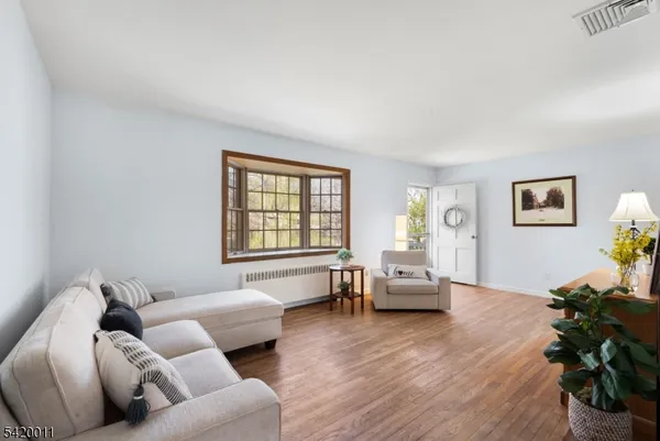 $789,000 | 12 Crestwood Drive, Madison, NJ 07940