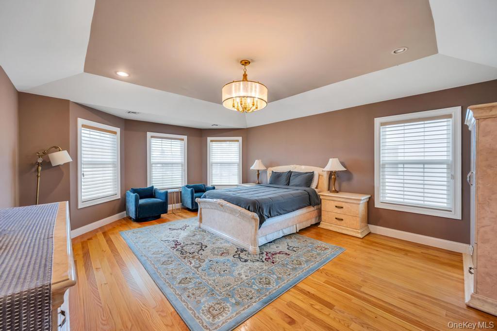 14 Kent Road Valley Stream, NY 11580 - Photo 17 of 31