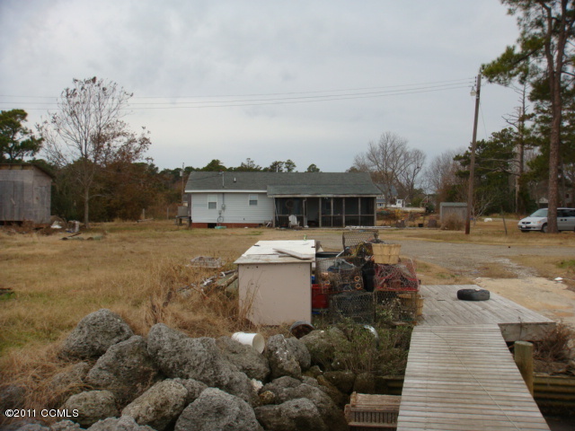 144-156 Corbett Davis Road Davis, NC 28524 - Photo 4 of 9 ramp to house