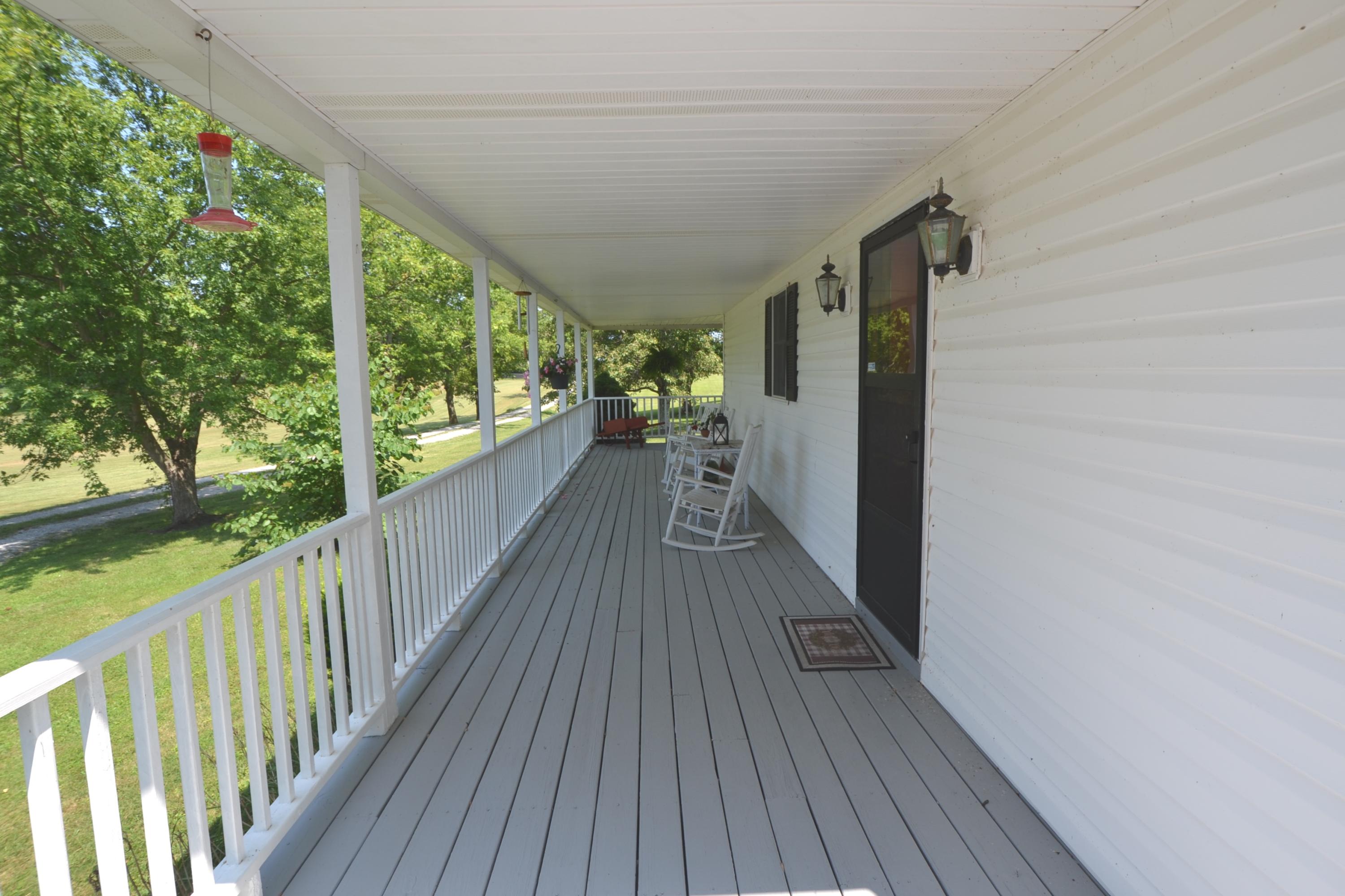 1953 Perryville Road Harrodsburg, KY 40330 - Photo 5 of 15 DSC_0045