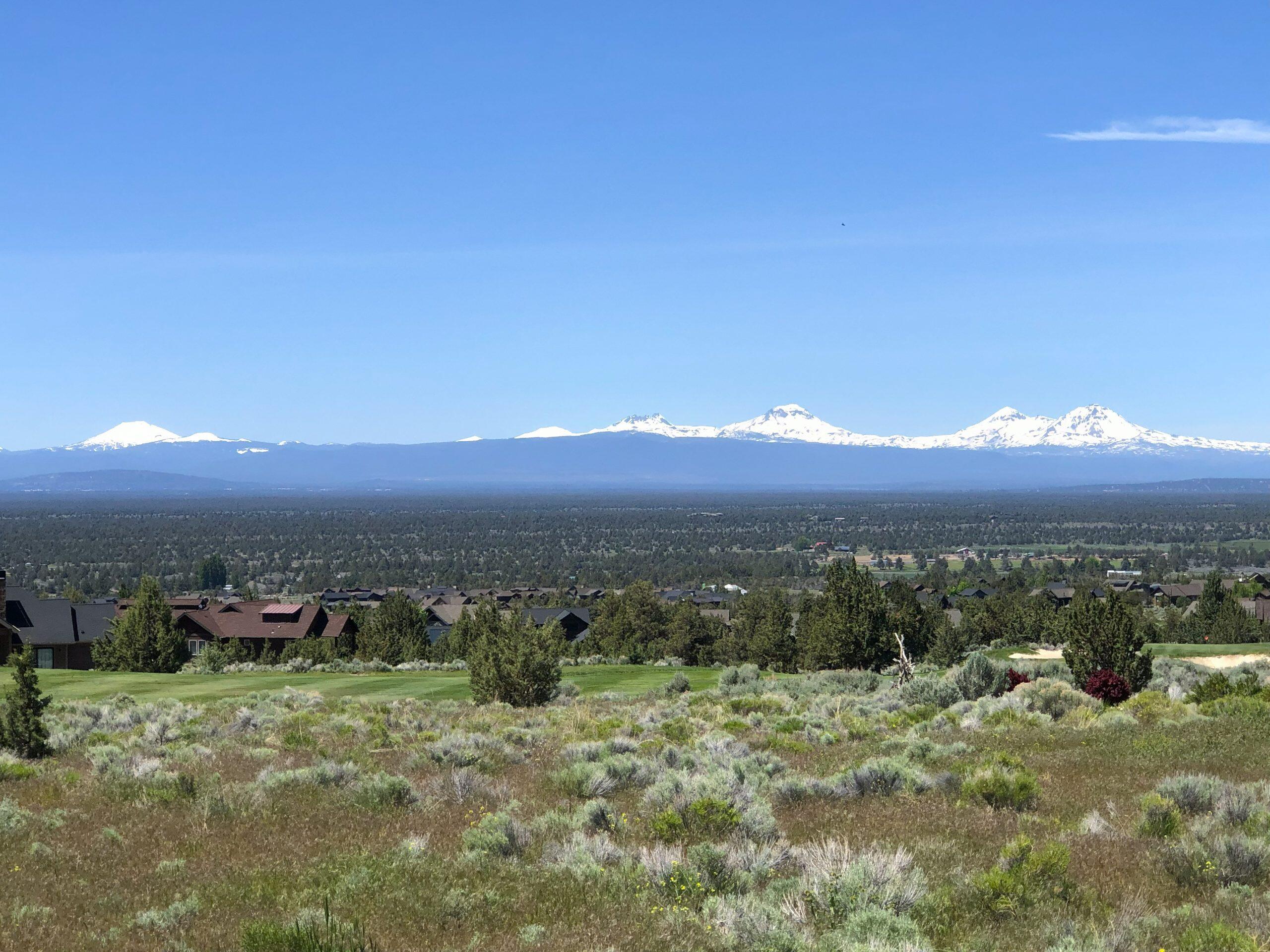 16181 South W Brasada Ranch Road, Unit 115 Powell Butte, OR 97753 - Photo 9 of 25 a view of city and mountain