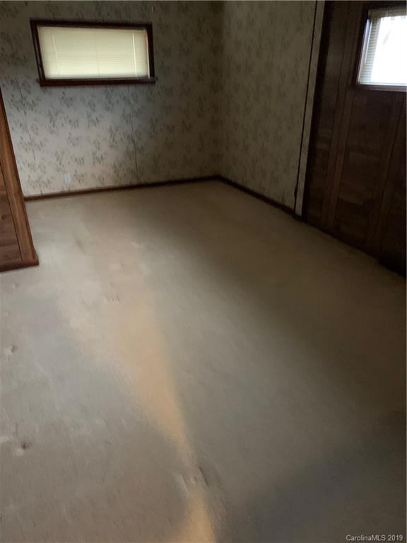 4950 Woodleaf Road Salisbury, NC 28147 - Photo 5 of 10 a view of a garage