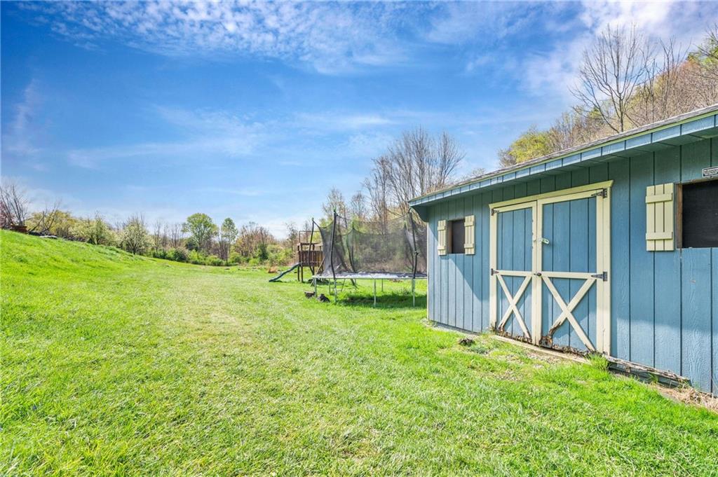 3519 Burtner Road Natrona Heights, PA 15065 - Photo 4 of 17 Gallery Image 4