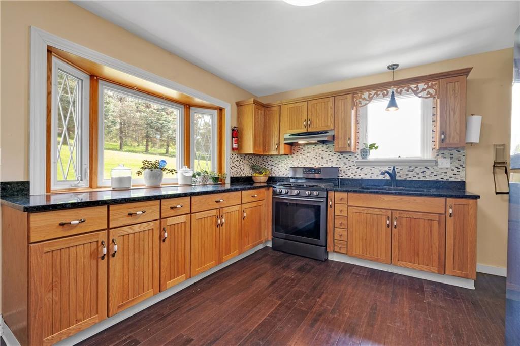 3519 Burtner Road Natrona Heights, PA 15065 - Photo 7 of 17 Gallery Image 7