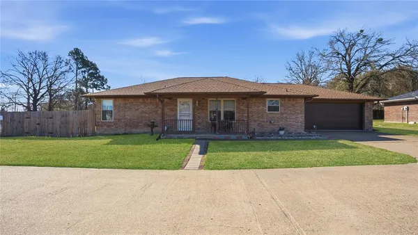 $255,500 | 221 Private Road 8774, Ben Wheeler, TX 75754