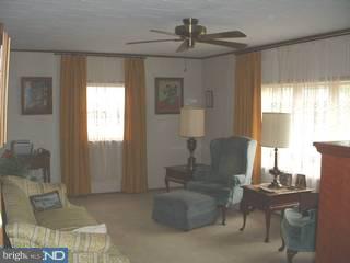 425 Chelsea Road Fairless Hills, PA 19030 - Photo 2 of 6 Gallery Image 2