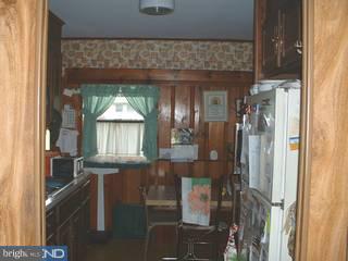 425 Chelsea Road Fairless Hills, PA 19030 - Photo 4 of 6 Gallery Image 4