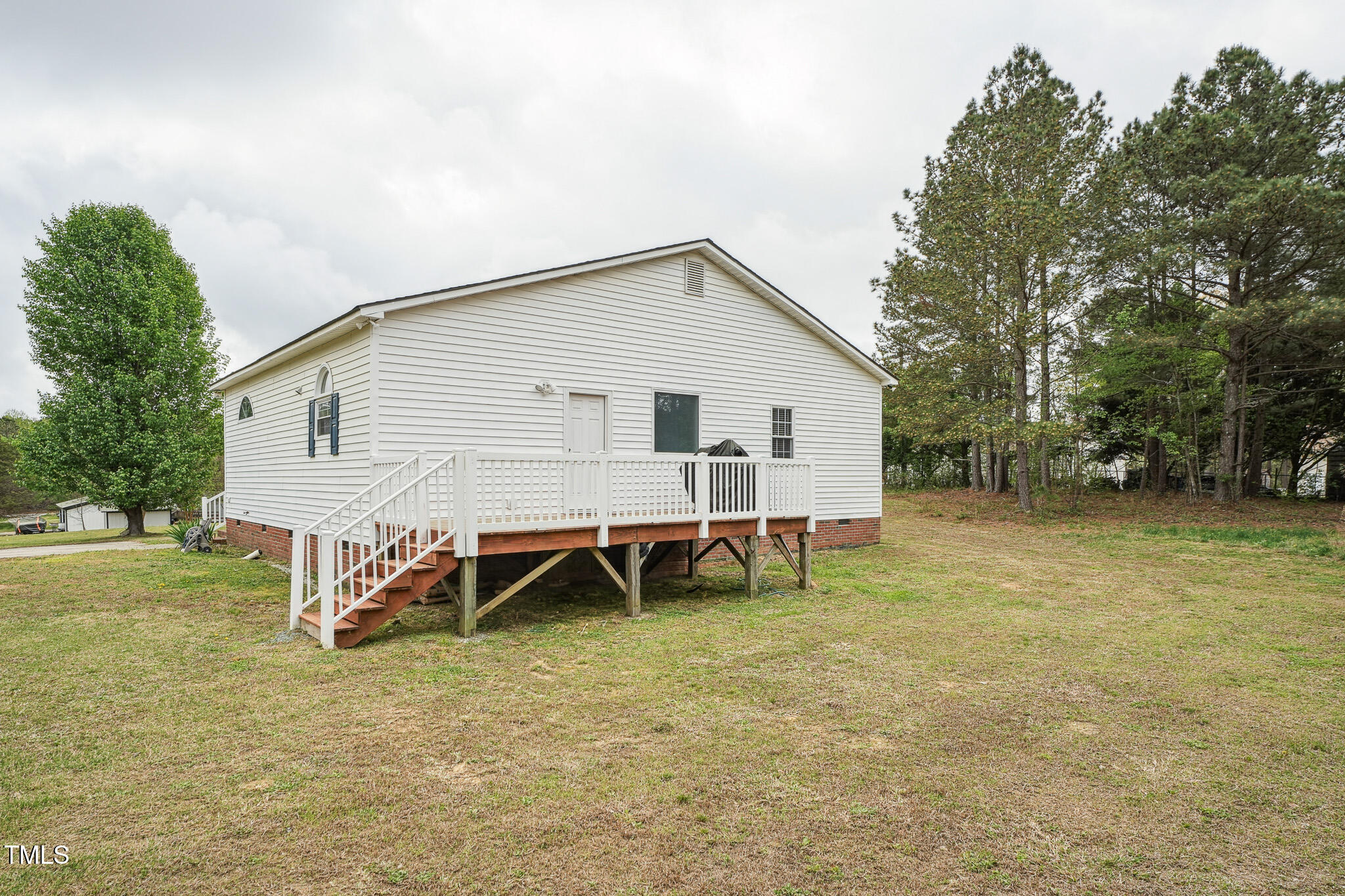 327 F Bobbitt Road Clayton, NC 27520 - Photo 24 of 29 DSC09652