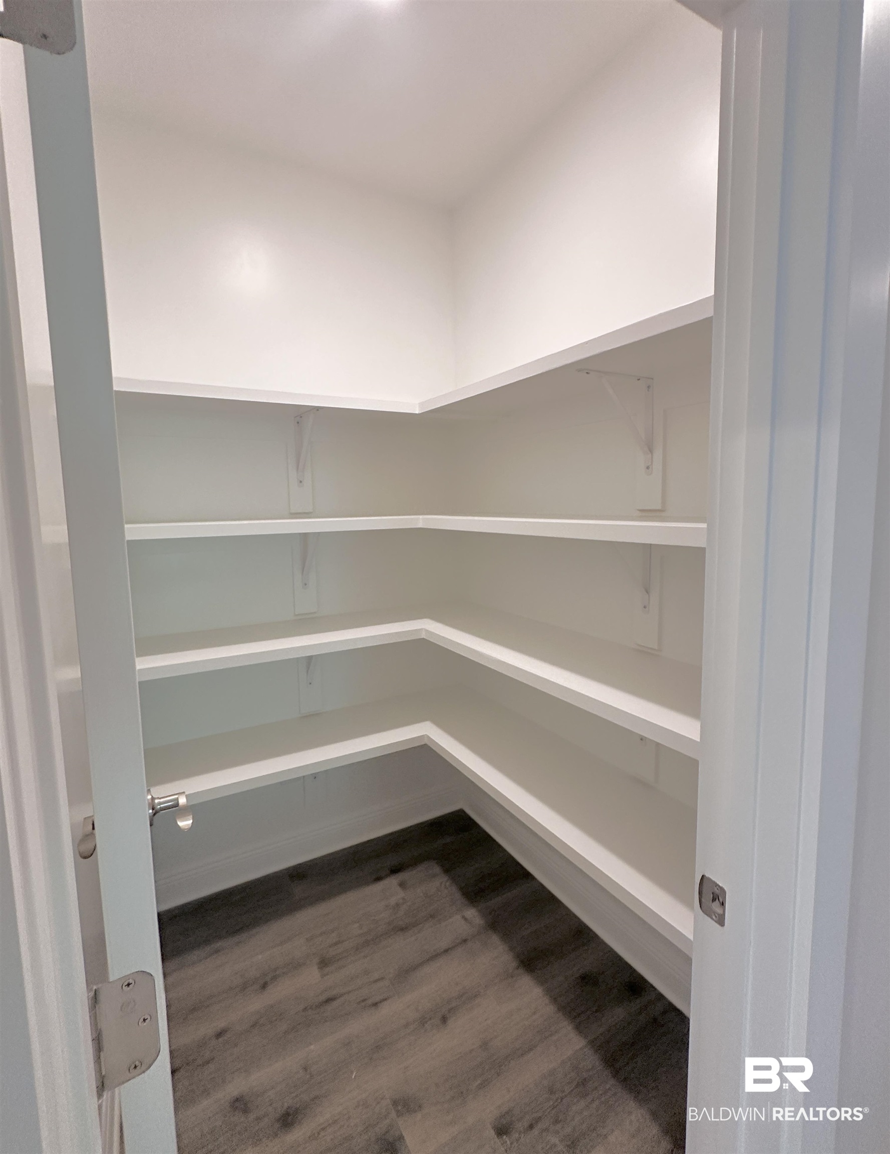 630 Kitfox Avenue Fairhope, AL 36532 - Photo 10 of 40 View of pantry
