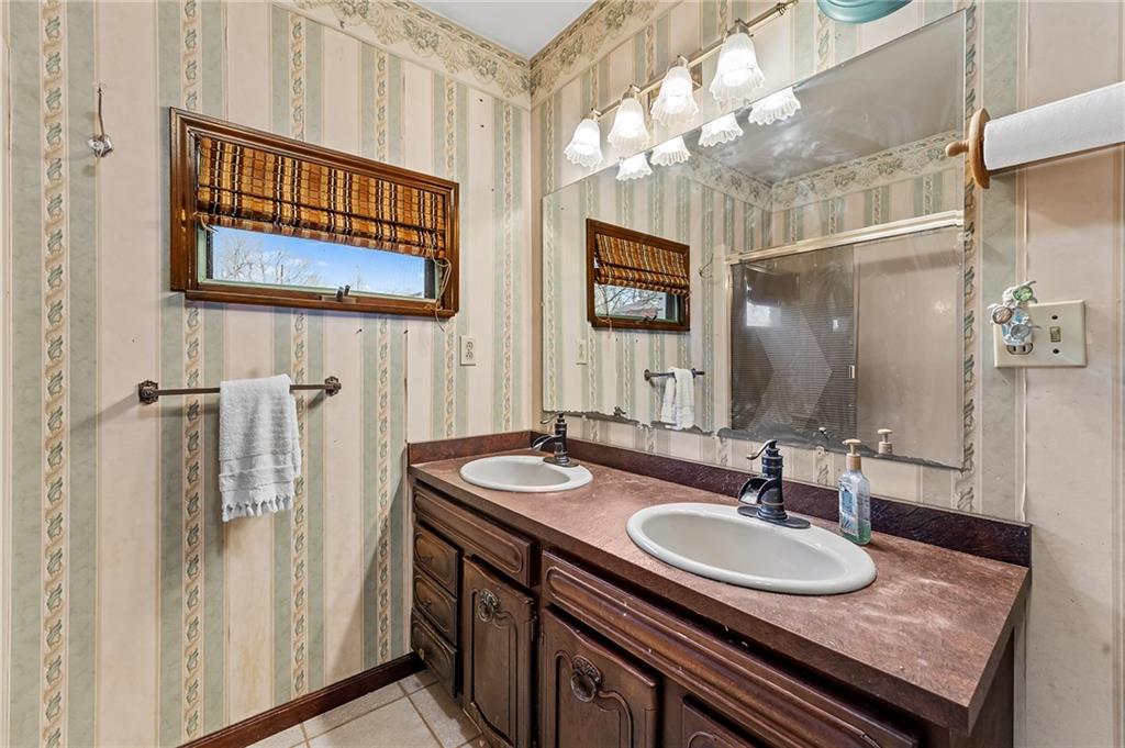 1767 South Eighty Eight Road Greensboro, PA 15338 - Photo 18 of 43