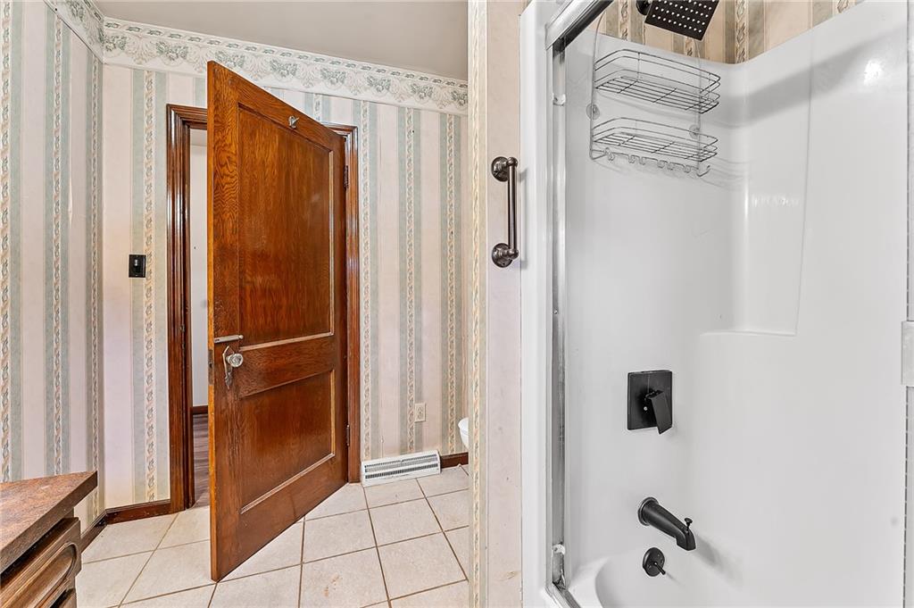 1767 South Eighty Eight Road Greensboro, PA 15338 - Photo 19 of 43