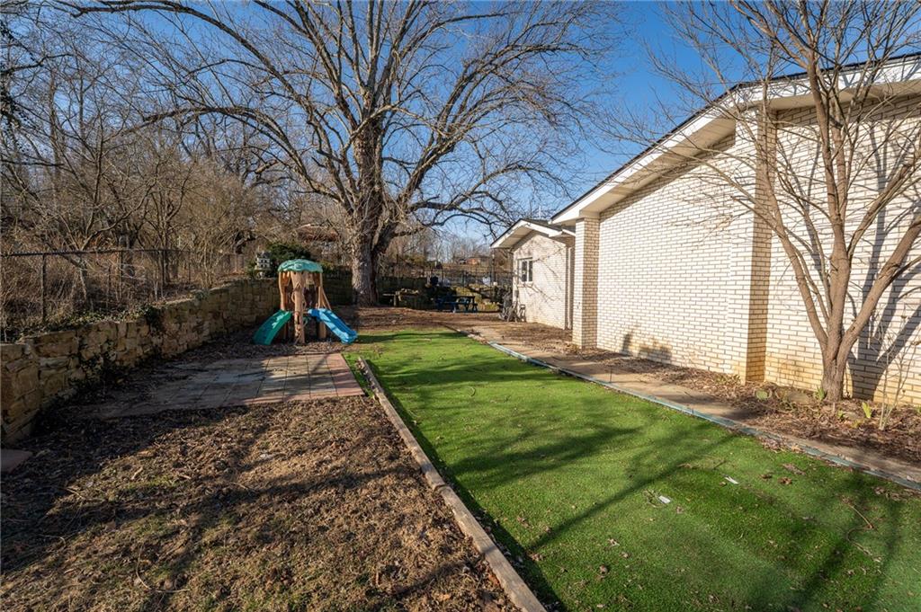 1767 South Eighty Eight Road Greensboro, PA 15338 - Photo 33 of 43