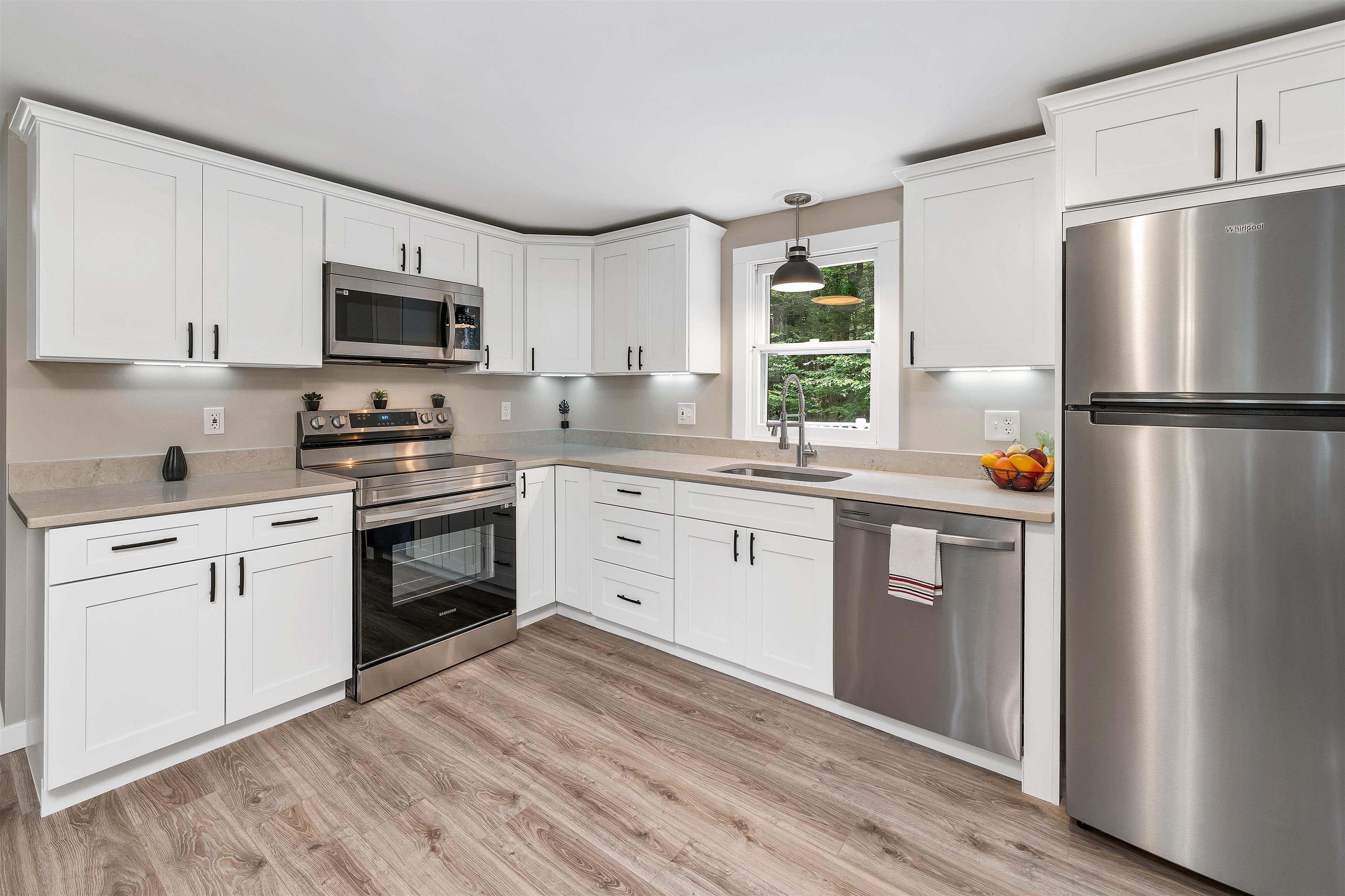 56 Sargent Road Sandown, NH 03873 - Photo 13 of 33