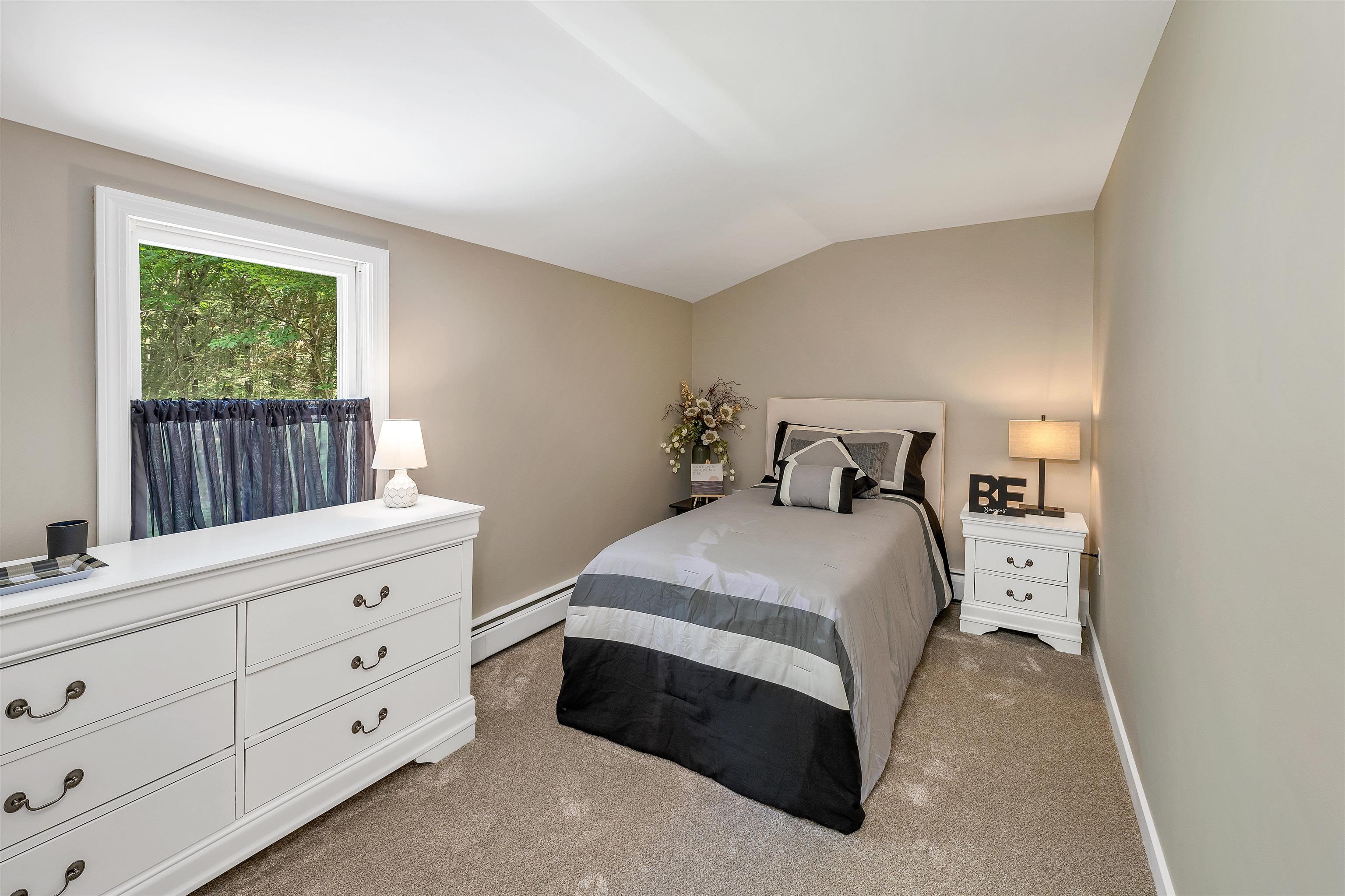 56 Sargent Road Sandown, NH 03873 - Photo 31 of 33
