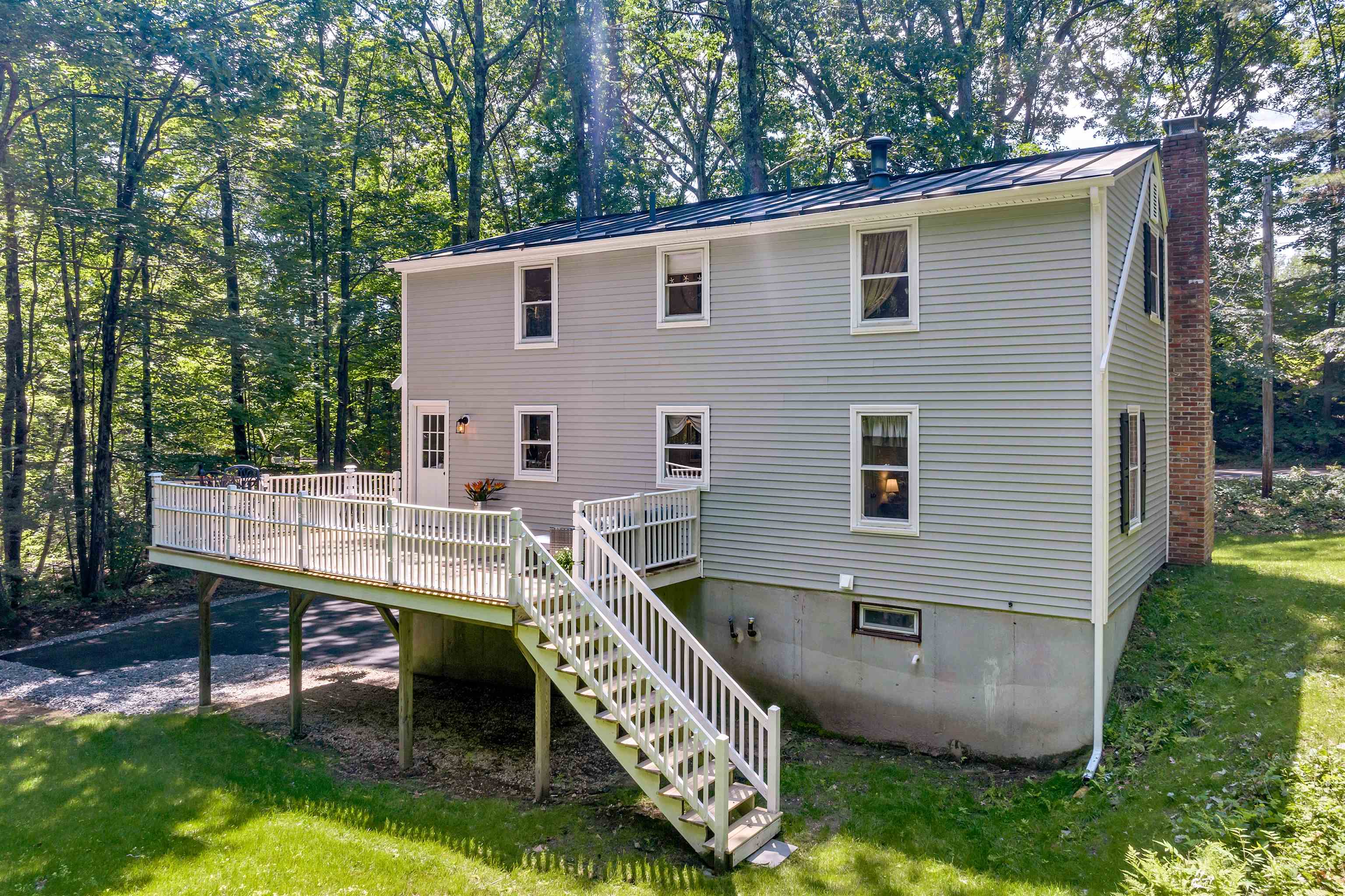 56 Sargent Road Sandown, NH 03873 - Photo 4 of 33