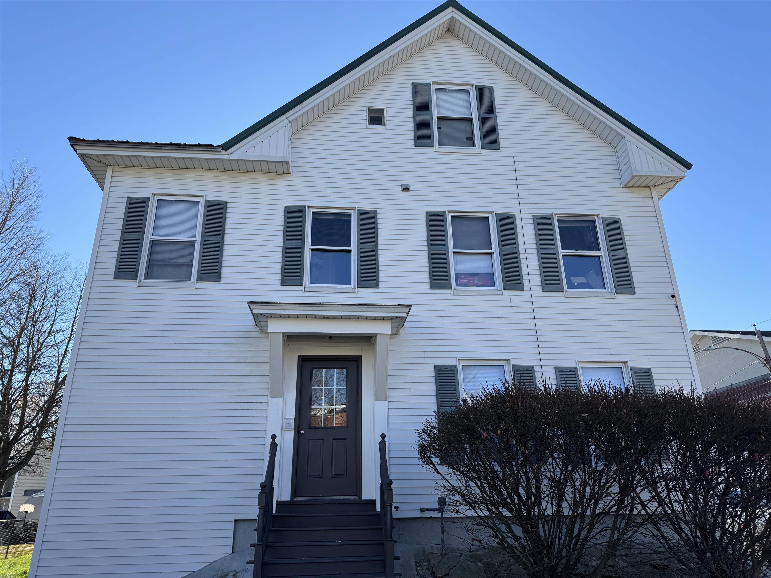 62 Ferry Street, Unit 3 Manchester, NH 03102 - Photo 3 of 30